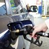 Basescu: Decizia mea categorica este ca acciza la carburant sa nu se introduca. Guvernul vrea sa aplice majorarea din aprilie