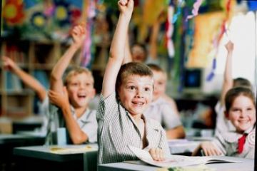 Invatamantul romanesc, unul dintre cele mai subfinantate din Europa. Educatia unui elev ne costa 500 euro/an, de doua ori mai putin decat platesc polonezii