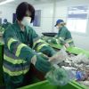 Drumul deseurilor reciclabile spre valorificare. Cum ajunge gunoiul din ghenele romanilor in fabrici din intreaga Europa, pe bani grei