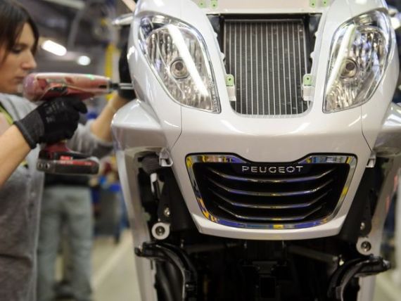 Soarta Peugeot, al 2-lea producator european, depinde de China, dupa un nou an de scadere a vanzarilor