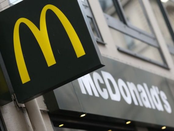 McDonald rsquo;s vrea sa returneze actionarilor pana la 20 de miliarde de dolari, pana in 2016, si sa vanda 1.500 de magazine, in franciza