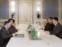 Viktor Ianukovici a aprobat demisia Guvernului Ucrainei