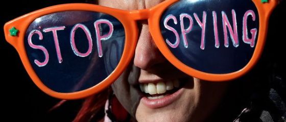 Guvernul american permite gigantilor Internetului sa publice mai multe date despre clientii supravegheati de NSA