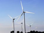 Viscolul a invartit moristile: eolienele au realizat ieri 20% din productia de energie a tarii, record de masini made in Romania si de saptamana viitoare, incepe sfarsitul Internetului asa cum il stiam