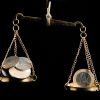 Inca o propunere care sa-i scape pe romani de datoriile de la banci. Cei cu credite in valuta le-ar putea converti in lei, la cursul de la data contractarii. Reactia BNR