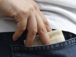 Legea care limiteaza tranzactiile in numerar va fi aprobata saptamana viitoare