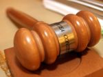 Concedierile la stat, blocate. Ordonanta care prevede reducerea posturilor din administratia publica, declarata neconstitutionala
