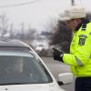 Conducatorii auto incepatori ar putea circula cu masina noaptea doar insotiti de un sofer cu experienta