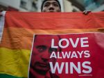 JO de la Soci: Mai multe companii media din lume si-au modificat logourile pentru a sustine persoanele gay. FOTO