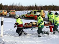 Un autocar cu 43 de imigranti romani a fost implicat intr-un accident, in Suedia