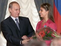 Presa rusa speculeaza ca Vladimir Putin s-ar fi casatorit cu sportiva Alina Kabaieva