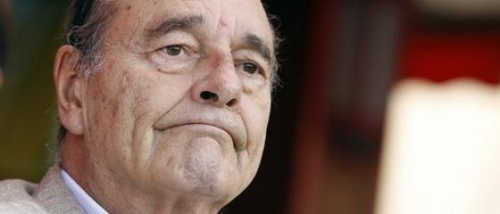 Fostul presedinte francez Jacques Chirac, spitalizat luni seara, a fost externat