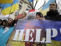 
	Oligarhii ucraineni sunt &quot;calcaiul lui Ahile&quot; al lui Ianukovici. Taierea oxigenului european pentru marile companii, principala parghie a UE si SUA
