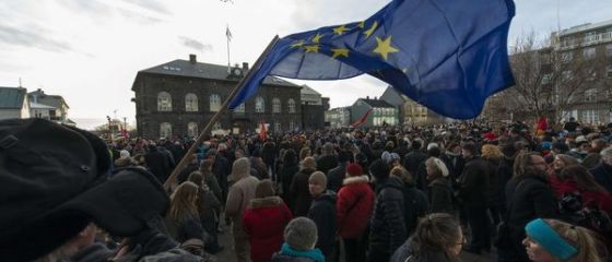 Tara care renunta la UE din cauza cotei pentru pescuit. Cea mai importanta miscare de contestare de la criza din 2009: mii de oameni cer referendum
