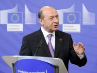 
	Presedintele Basescu spune ca isi da acordul pentru semnarea scrisorii cu FMI, cu conditia ca documentul sa nu contina acciza pe combustibil si &quot;electorata&rdquo;
