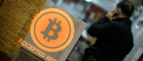 Poveste desprinsa din filmele cu James Bond in jurul creatorului bitcoin. Japonezul demascat de presa neaga orice implicare, rudele il descriu drept geniu al matematicii, taciturn si secretos