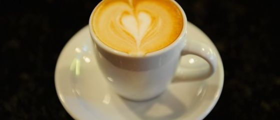 Cafea in asteptare . Conceptul imprumutat de la italieni si adoptat in tot mai multe restaurante si pub-uri din Romania