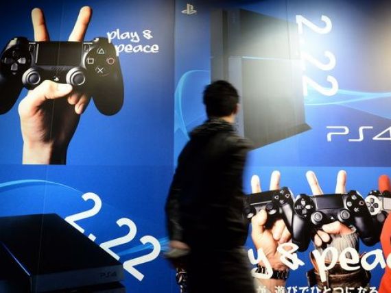 PlayStation 4 vs. Xbox One. Sony a vandut mai multe console in februarie, dar Microsoft conduce in privinta veniturilor