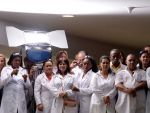 Cuba creste de doua ori salariile doctorilor. Un medic cu dubla specializare va primi 67 de dolari