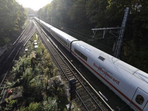 Chinezii incep analizele tehnice pentru trenul de mare viteza care va lega granita cu Ungaria de Constanta. Proiectul va costa 11 mld. euro