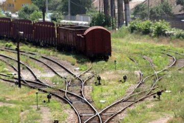 Intr-o lume in care trenurile merg cu 400 km/ora, ale noastre circula mai prost ca acum 80 de ani. Reportaj de pe ruta Bucuresti-Buzau, calatorie care dureaza cu 40 minute mai mult ca in 1938