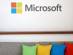 Microsoft tocmai a lansat unul dintre cele mai importante produse ale sale din ultimii ani, cu care intra in epoca smart : Office pentru iPad