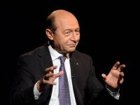 
	Basescu: &ldquo;Stim sa pornim o mica afacere, deci avem o resursa care este mult mai valoroasa si decat aurul de la Rosia Montana, si decat gazele de sist: inteligenta&rdquo;
