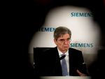 Seful Siemens, mustrat de Merkel pentru vizita la Moscova