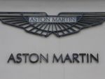 Aston Martin se extinde dincolo de industria auto si incepe sa vanda carucioare pentru copii, iahturi si genti de mana de lux