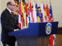 Basescu: Amestecul de lacomie si incompetenta de care Romania sufera poate pune in pericol tara