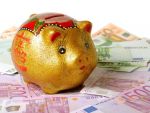 Romanii au de doua ori mai multe credite decat depozite. Austriecii si nemtii, in topul tarilor care prefera sa economiseasca