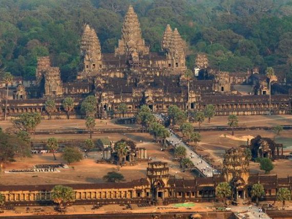 Google ofera internautilor o plimbare virtuala prin templul Angkor Wat din Cambodgia, dupa ce a digitalizat si Taj Mahal, Marele Canion si Muntele Fuji