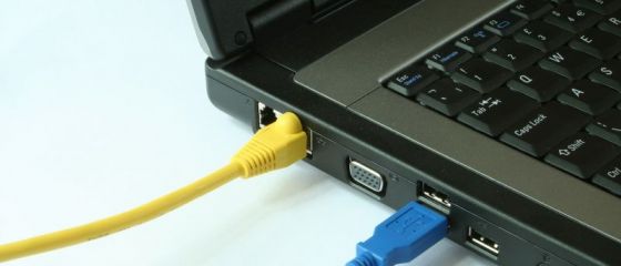 Internet cu 60% mai ieftin in UE, de la 1 iulie, pentru toti cei care au smartphone, tableta sau laptop