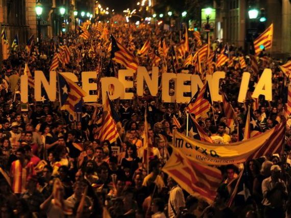 Parlamentul spaniol blocheaza referendumul pentru ruperea celei mai bogate regiuni a tarii de Madrid. Catalanii cauta alt cadru legal pentru organizarea plebiscitului