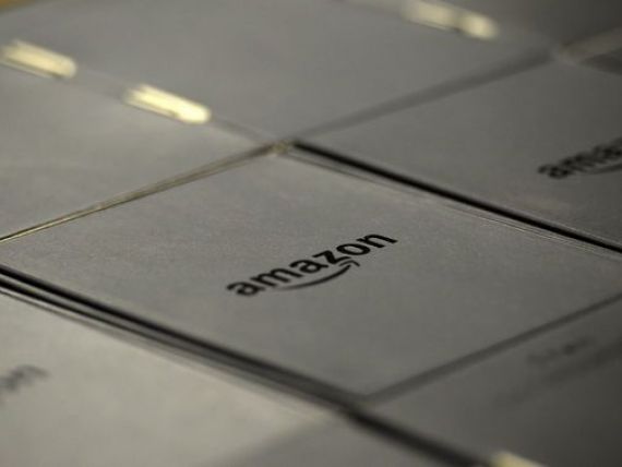 Amazon intra in concurenta directa cu Apple si Samsung. Lanseaza un smartphone care afiseaza imagini aparent 3D, similare hologramelor
