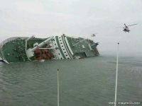 Bilantul scufundarii feribotului in Coreea de Sud a ajuns la 242 de morti