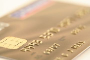 Conturi blocate de sarbatori. Autoritatile au trimis peste 1 milion de somatii celor care nu si-au platit taxele la stat