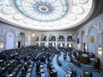 Senatorii nu vor lucra aproape o luna de zile, pana dupa euroalegeri