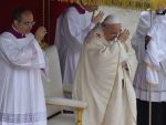 Premiera in istoria de 2.000 de ani a Bisericii Catolice: doi fosti papi - Ioan al XXIII-lea si Ioan Paul al II-lea, au fost canonizati in prezenta altor doi papi