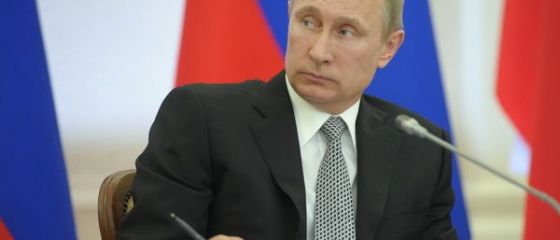 Sanctiuni dure pentru oamenii presedintelui. SUA penalizeaza sapte oficiali rusi din anturajul lui Putin si 17 giganti petrolieri, financiari si auto. Moscova riposteaza