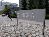 
	Planul Nokia de a redeveni numarul 1 mondial, dupa vanzarea diviziei de telefoane mobile. Pariaza 100 mil. dolari pe masinile SF ale viitorului
