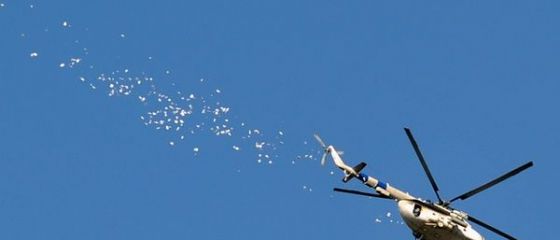 Elicopter militar ucrainean, doborat de insurgentii prorusi, la Slaviansk. Pilotii s-au salvat