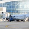 Zece curse Tarom, anulate. De ce au protestat pilotii de pe cursele interne