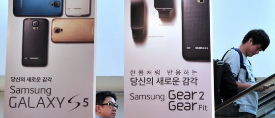 Samsung a inlocuit directorul de design al dispozitivelor mobile, pe fondul scaderii vanzarilor