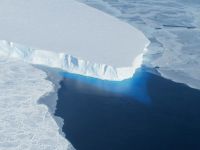 NASA a confirmat ca topirea ghetii din Antarctica este de neoprit. In urmatoarele secole, regiunea polara va disparea