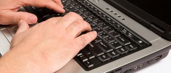 Gruparile teroriste, tot mai prezente pe internet, in special pe retelele de socializare. Nu exista niciun mijloc de a-i impiedica