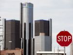 GM, Audi si Jaguar au suspendat vanzarile auto din Rusia din cauza scaderii rublei