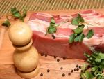 Patronatele cer FMI sa accepte reducerea TVA la carne de la 24% la 5%. Evaziunea fiscala din domeniu, estimata la aproape jumatate mld. euro