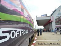 
	Trenul electric produs la Craiova a plecat in prima cursa. Cum arata Hyperion. FOTO
