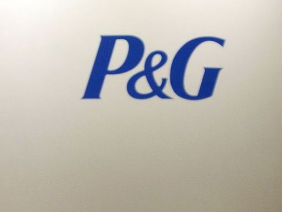 O firma detinuta de P G si Tenimenti Angelini preia productia marcii de clor ACE de la Detergenti SA